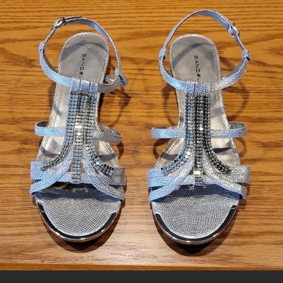 Bandolino Shoes - New Bandolino Gold Sandals 7